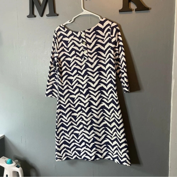 Lilly Pulitzer MED Navy & White I Got Lucky Bird Charlene Chevron Shift Dress - Picture 11 of 11